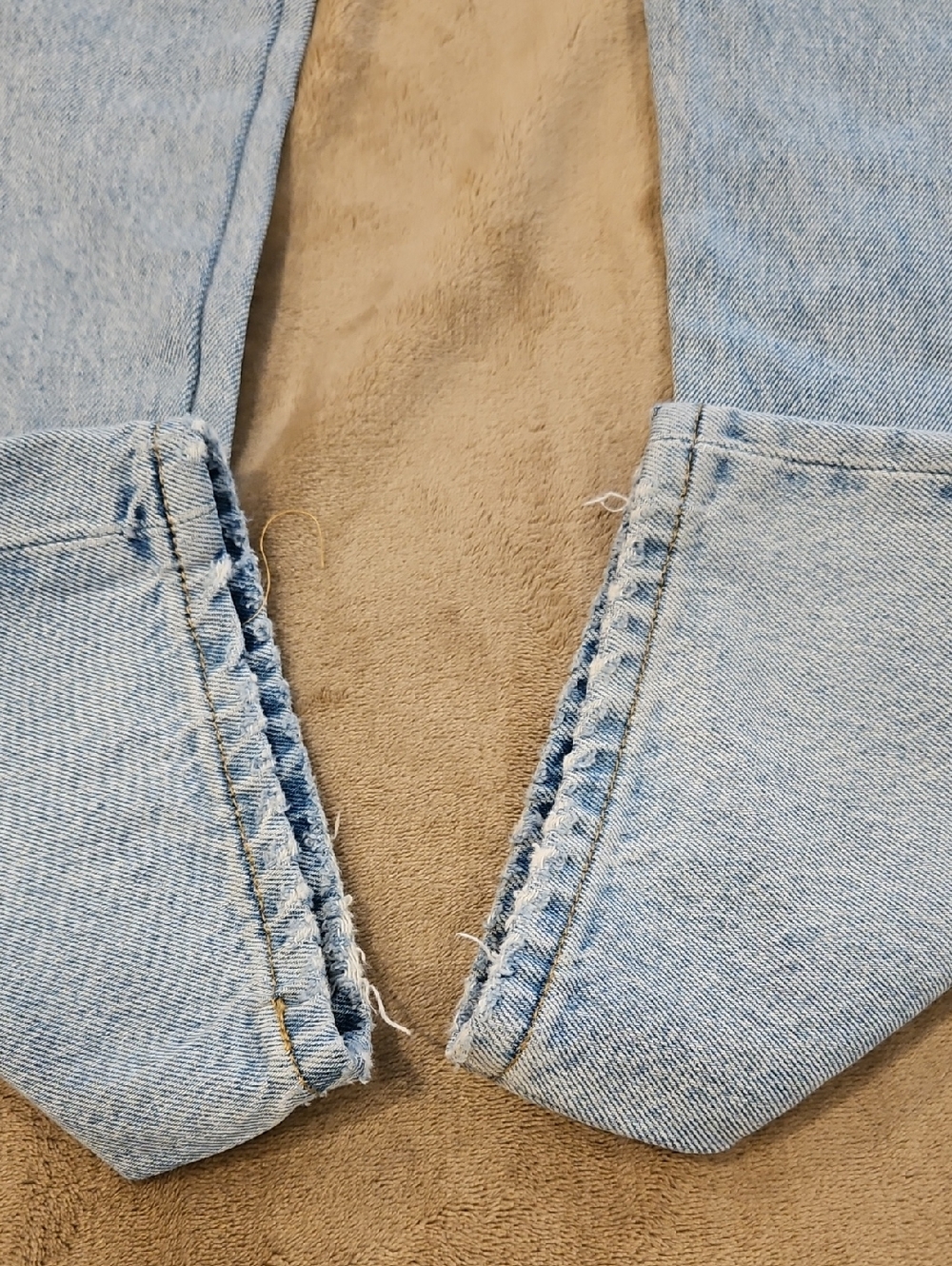 Levi's 501 Original High Rise Straight Leg Jeans Limited Edition - Picture 9 of 13